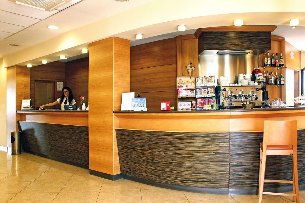 City Hotel Casoria Buitenkant foto