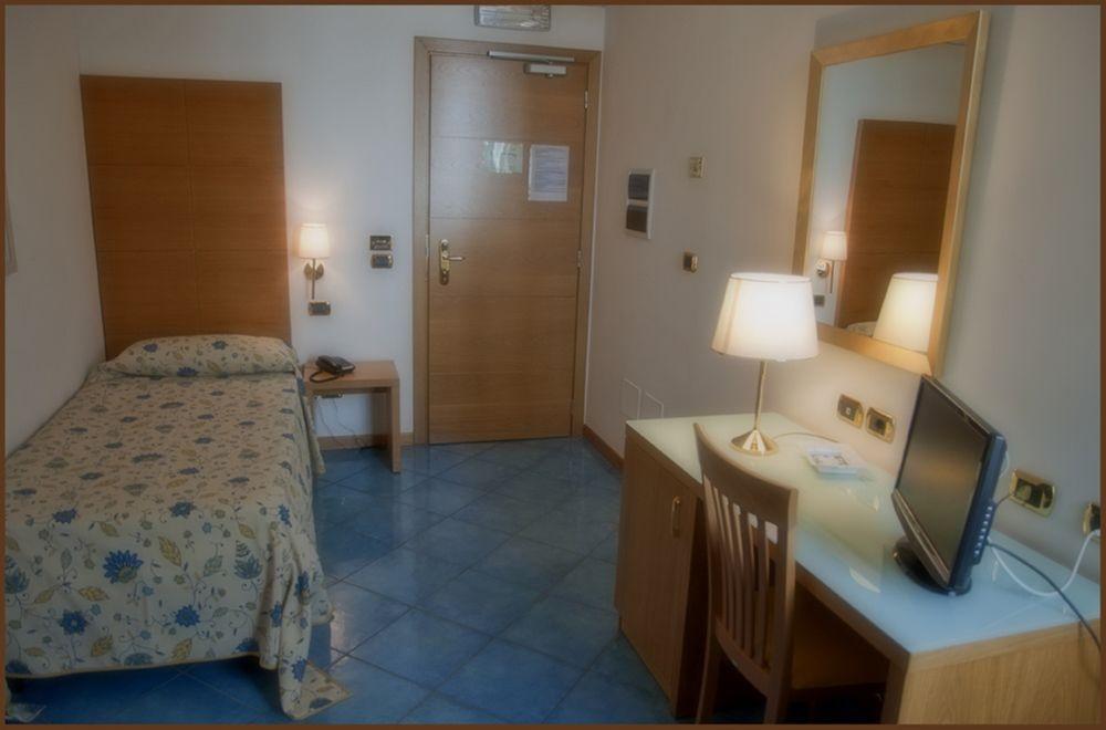 City Hotel Casoria Buitenkant foto