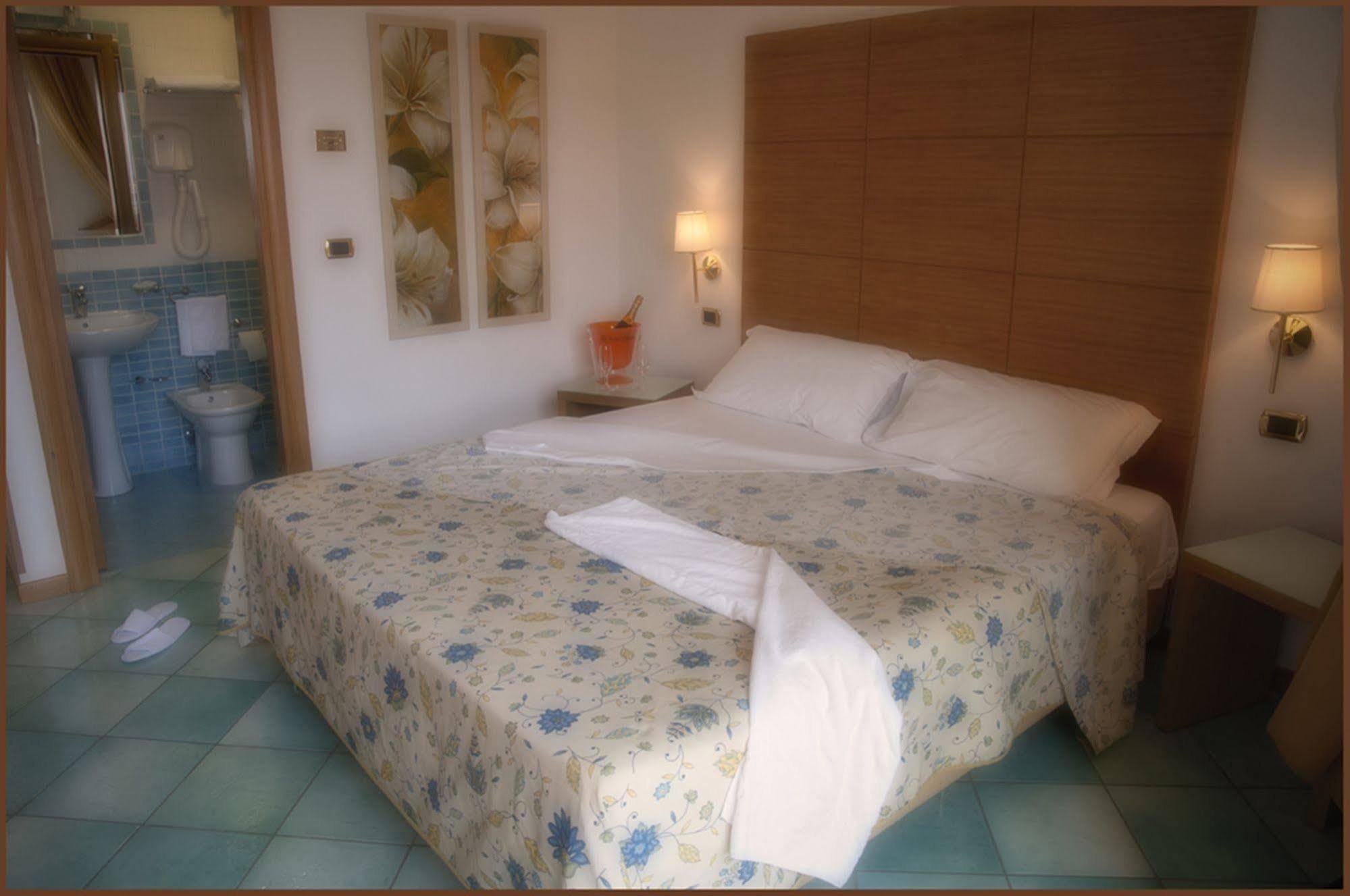 City Hotel Casoria Buitenkant foto