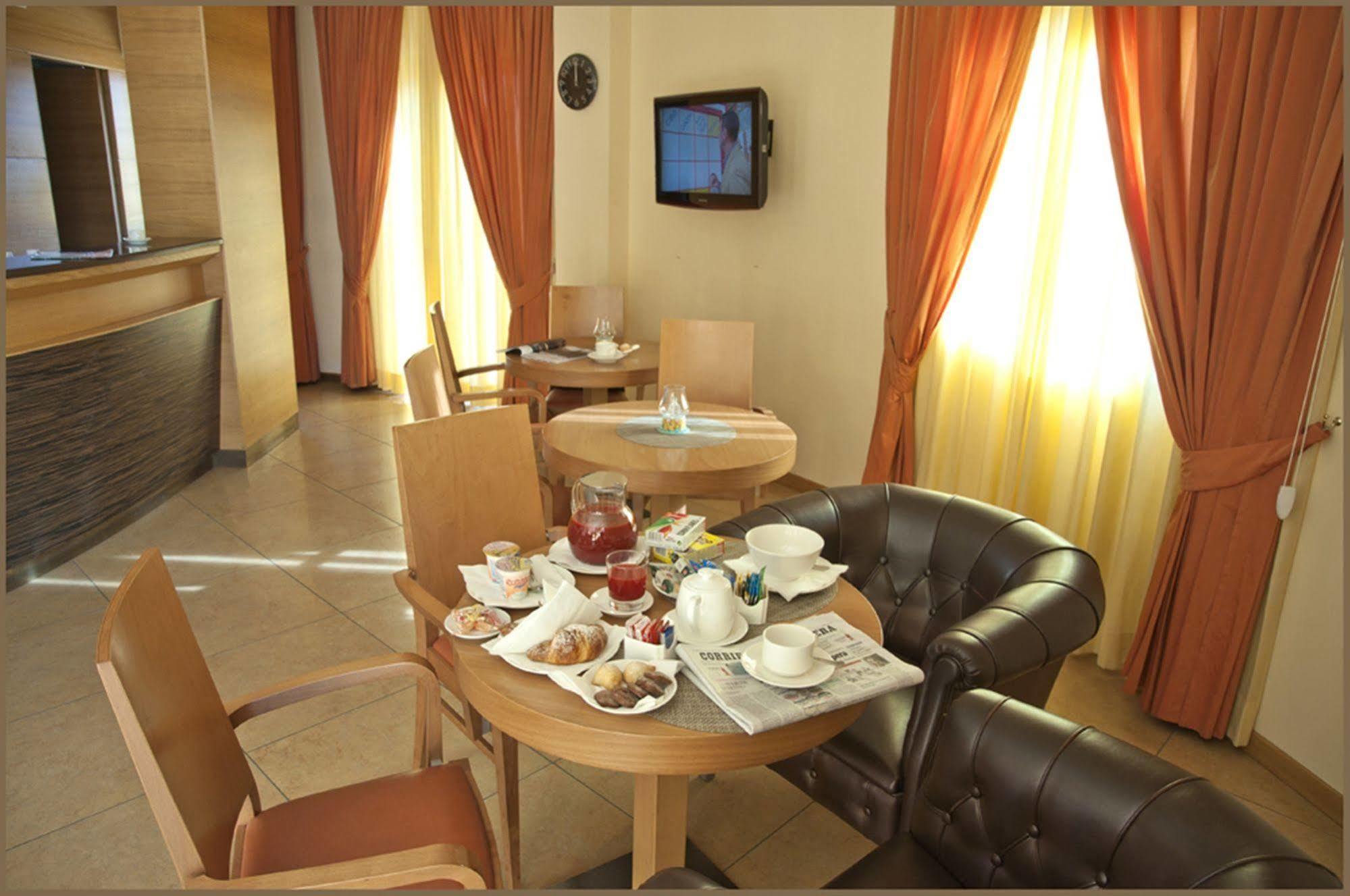 City Hotel Casoria Buitenkant foto