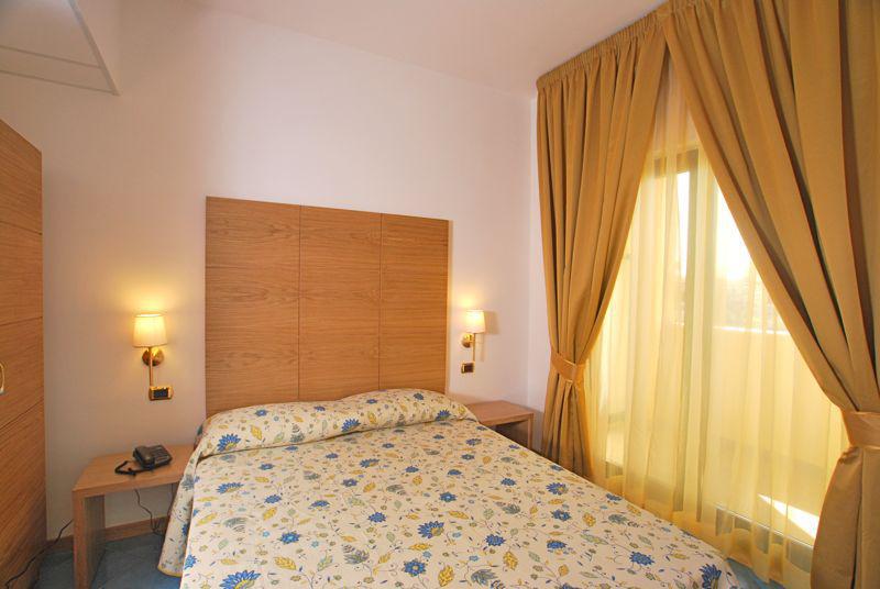 City Hotel Casoria Buitenkant foto