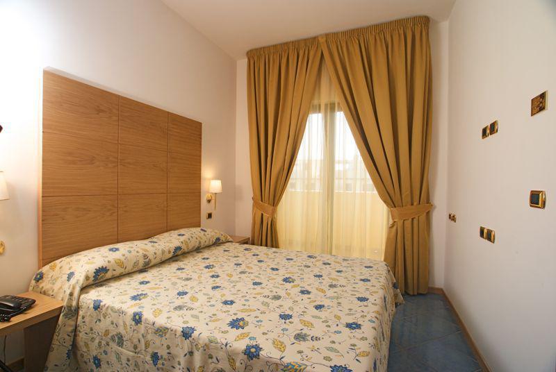 City Hotel Casoria Buitenkant foto